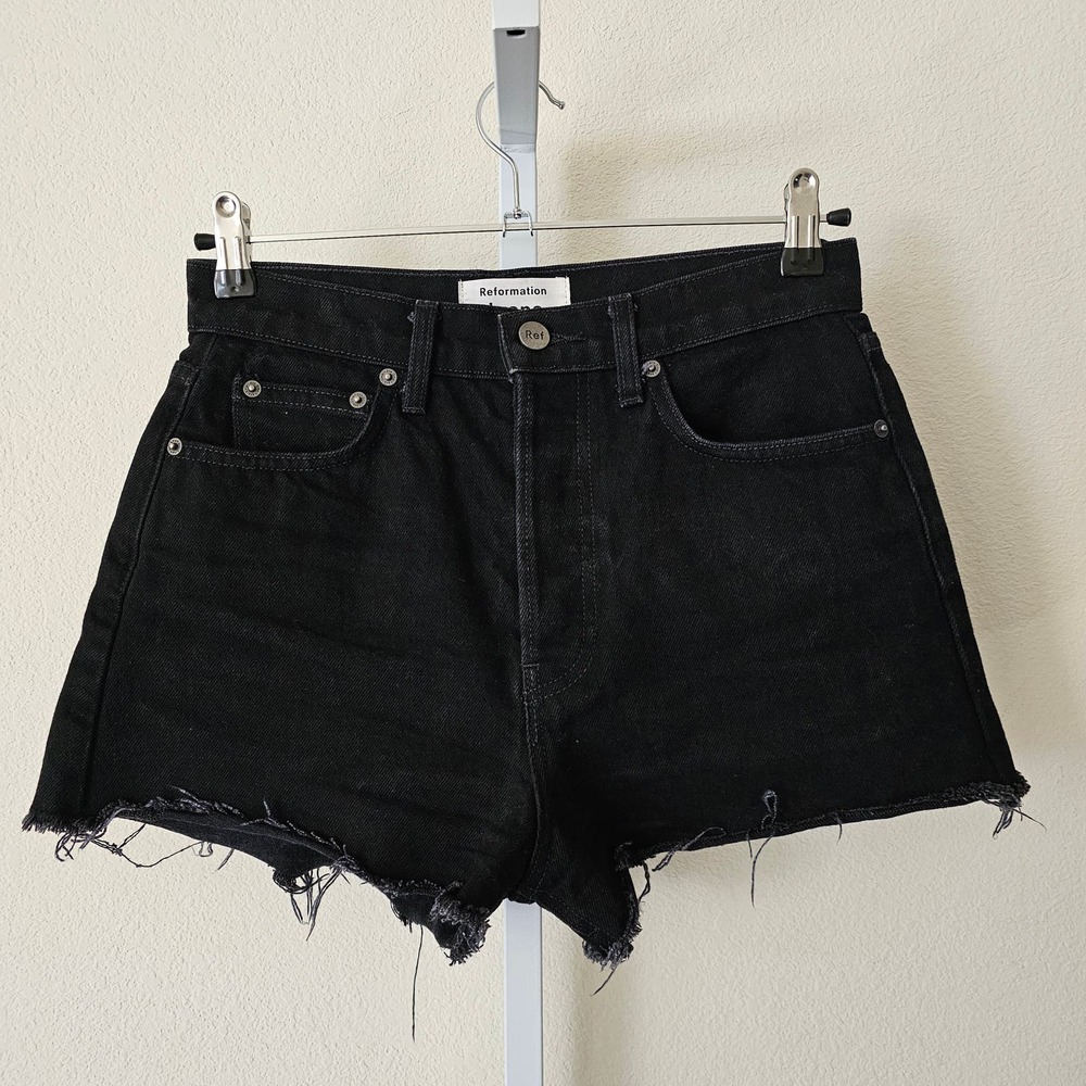 REFORMATION JEANS Dixie High Rise Black Wash Pull-On Raw Hem Jean Shorts Sz 26